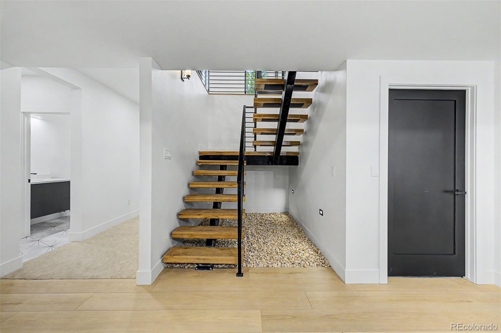 MLS Image #30 for 2710 s gilpin street,denver, Colorado