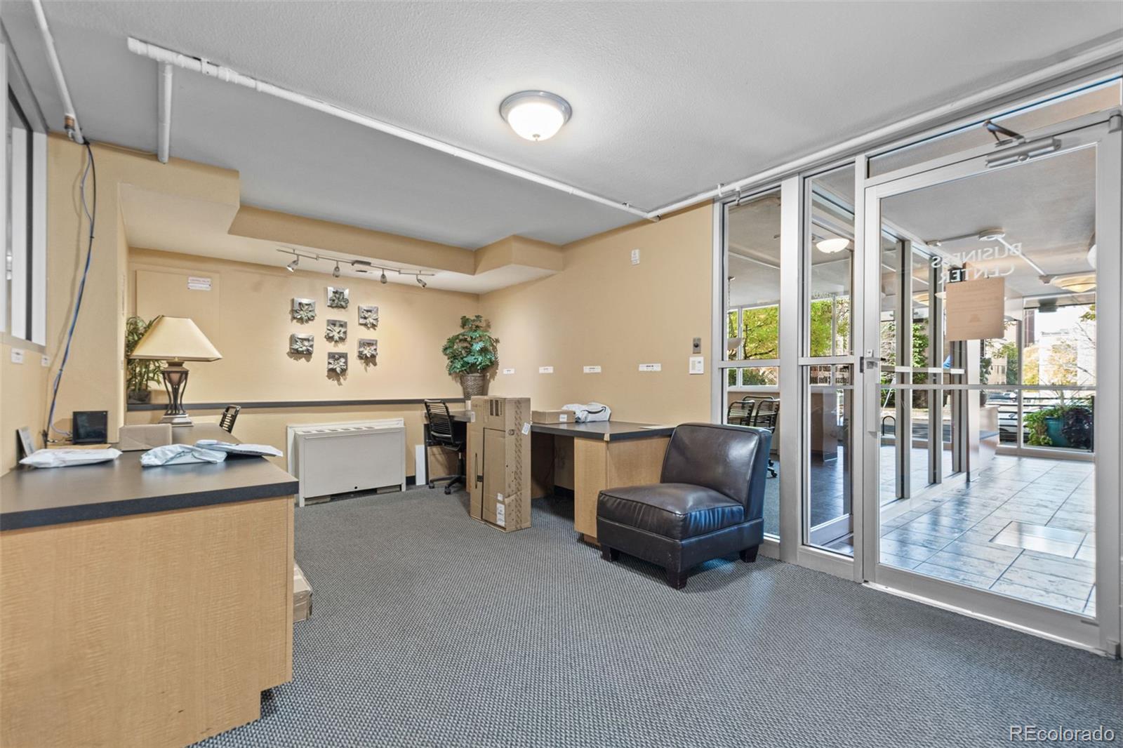 MLS Image #14 for 1196 n grant street,denver, Colorado