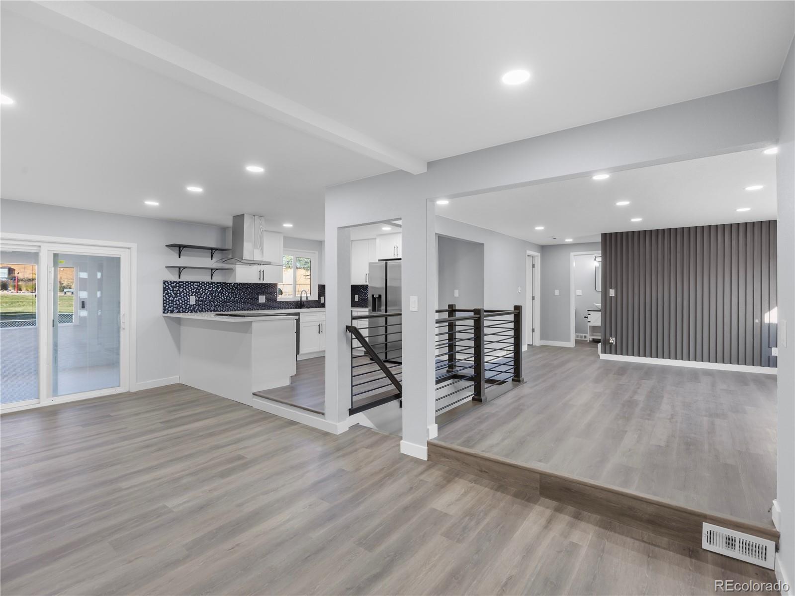 MLS Image #11 for 951 e 10th avenue,broomfield, Colorado