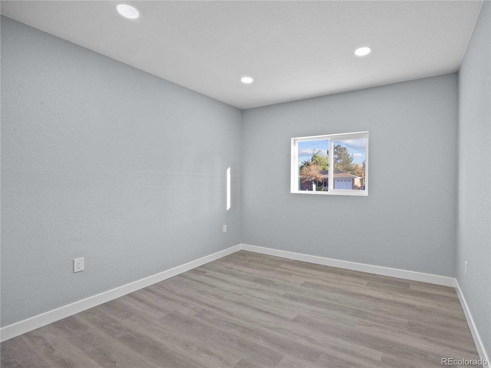 MLS Image #18 for 951 e 10th avenue,broomfield, Colorado