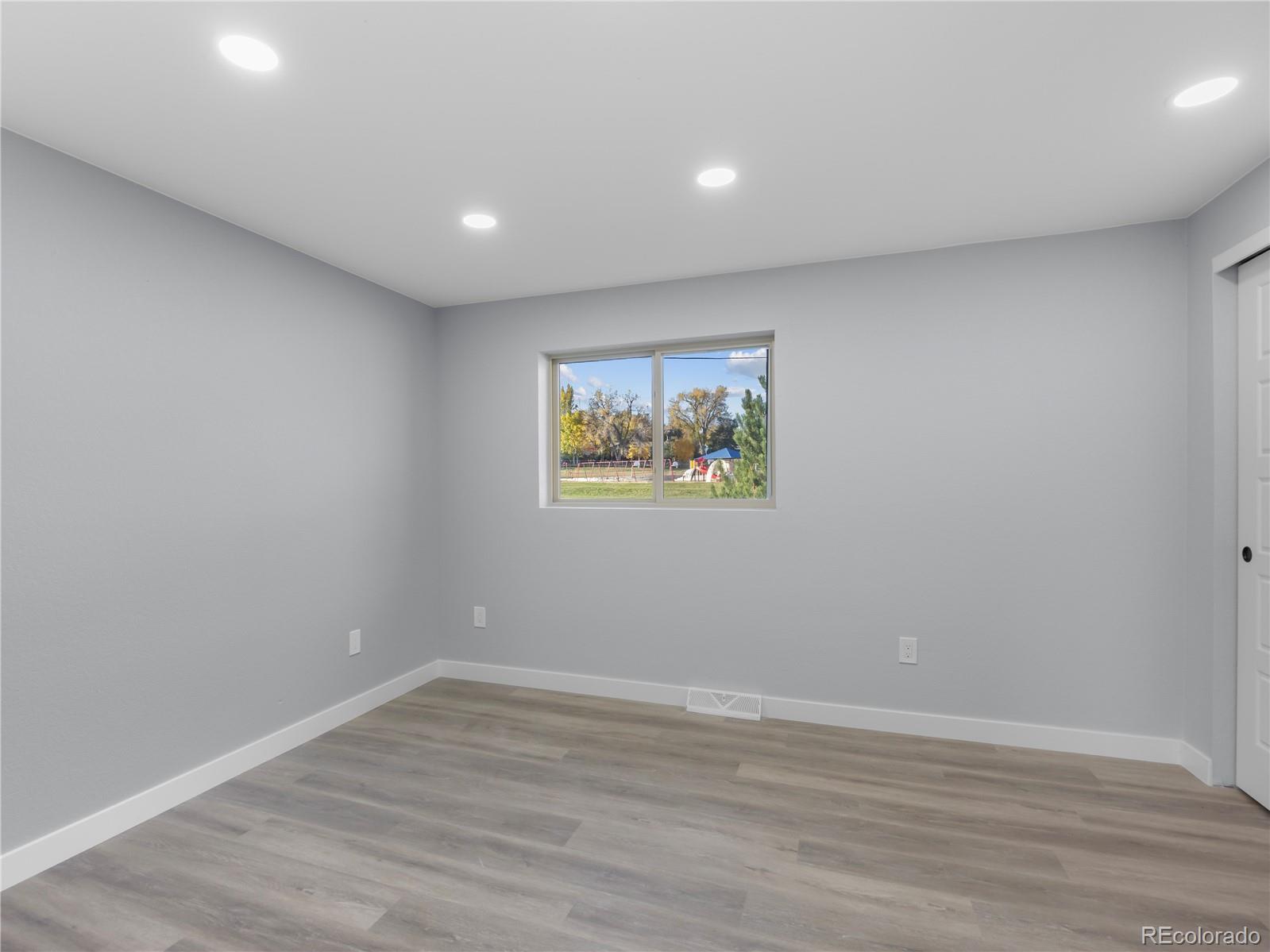 MLS Image #23 for 951 e 10th avenue,broomfield, Colorado