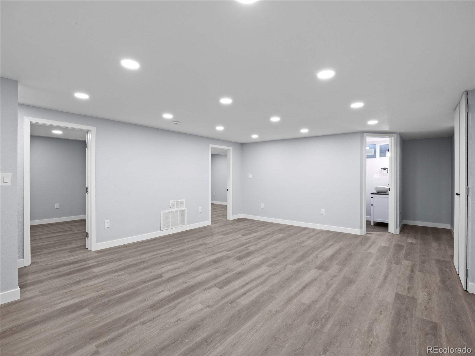 MLS Image #29 for 951 e 10th avenue,broomfield, Colorado
