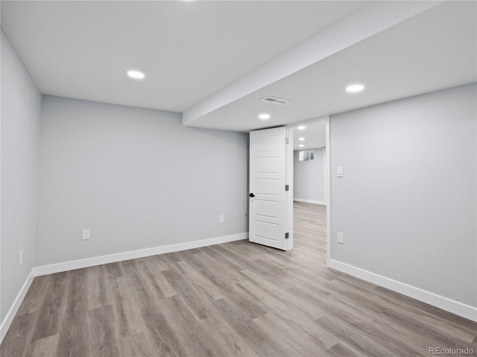MLS Image #32 for 951 e 10th avenue,broomfield, Colorado
