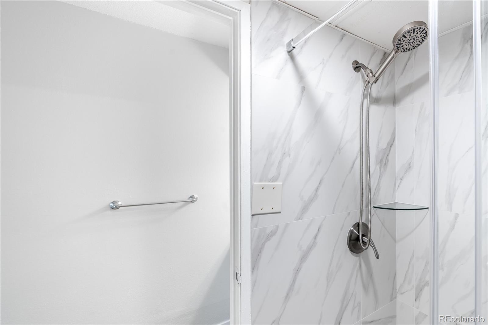 MLS Image #10 for 2231 s vaughn way 118b,aurora, Colorado