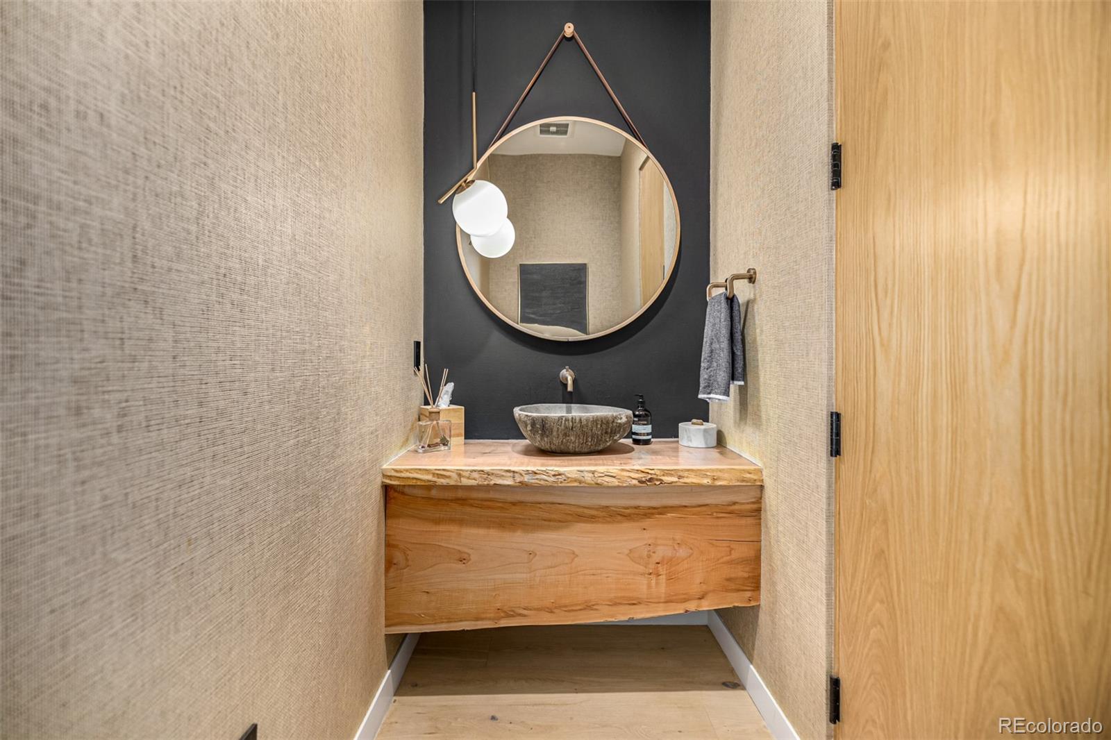 MLS Image #14 for 735  gold king way,breckenridge, Colorado