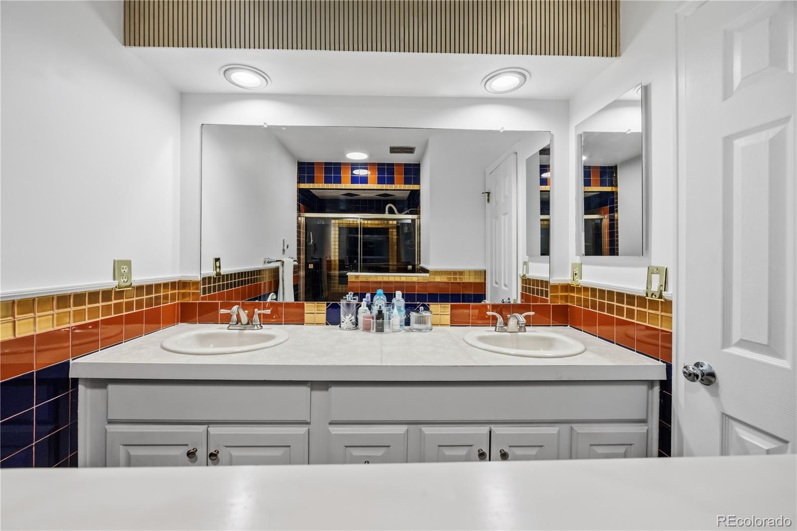 MLS Image #28 for 6469 s yukon street,littleton, Colorado
