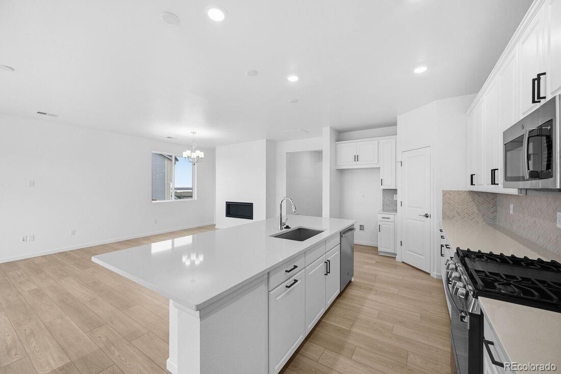 MLS Image #13 for 16887 w 92nd drive,arvada, Colorado
