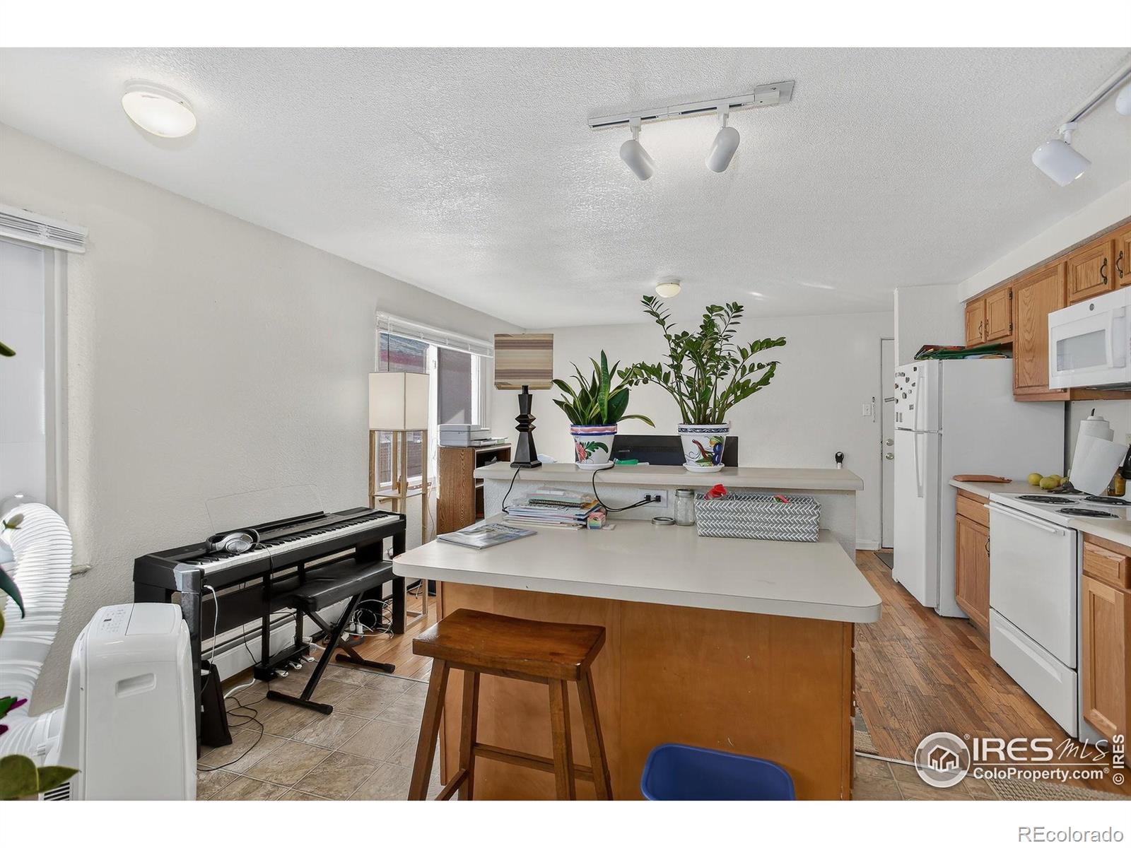 MLS Image #4 for 961  16th street,boulder, Colorado