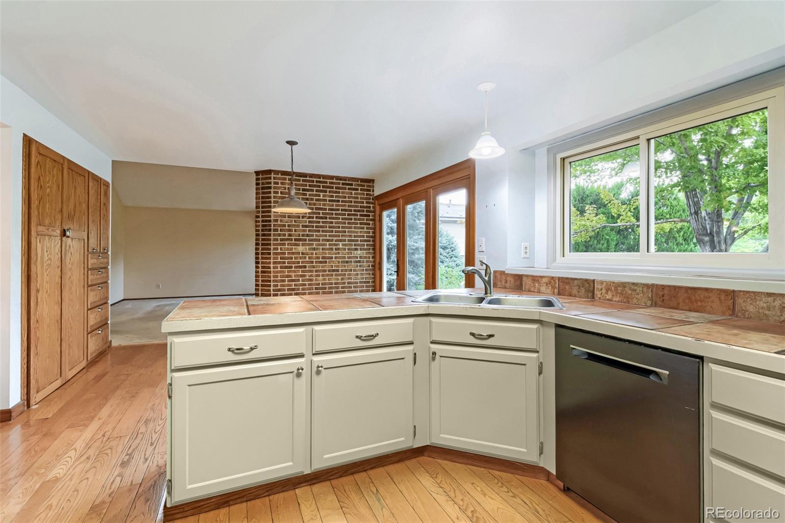 MLS Image #18 for 8022 s williams circle,centennial, Colorado