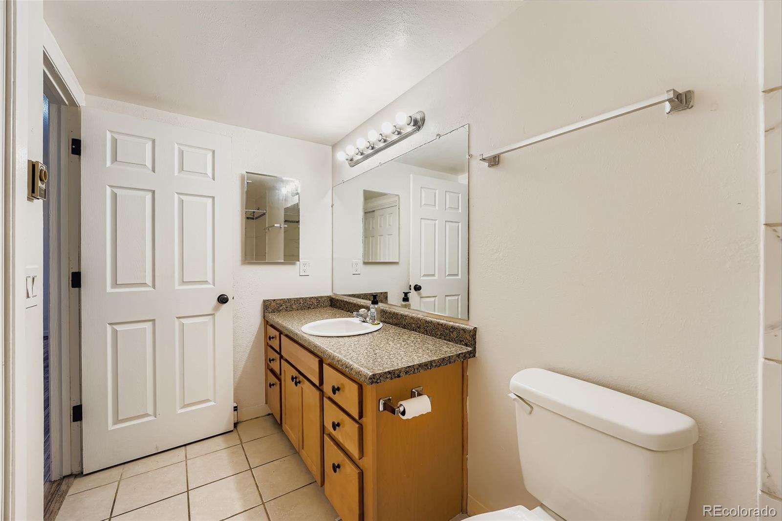 MLS Image #14 for 17595 e mansfield avenue,aurora, Colorado