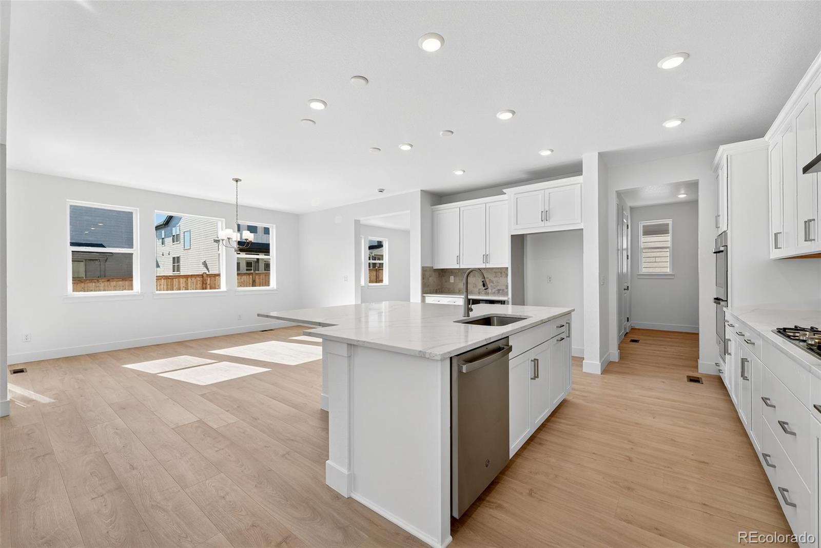 MLS Image #10 for 16636 w 93rd place,arvada, Colorado