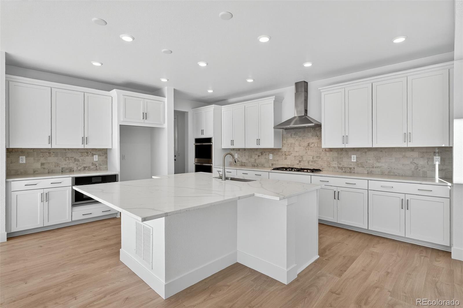 MLS Image #11 for 16636 w 93rd place,arvada, Colorado