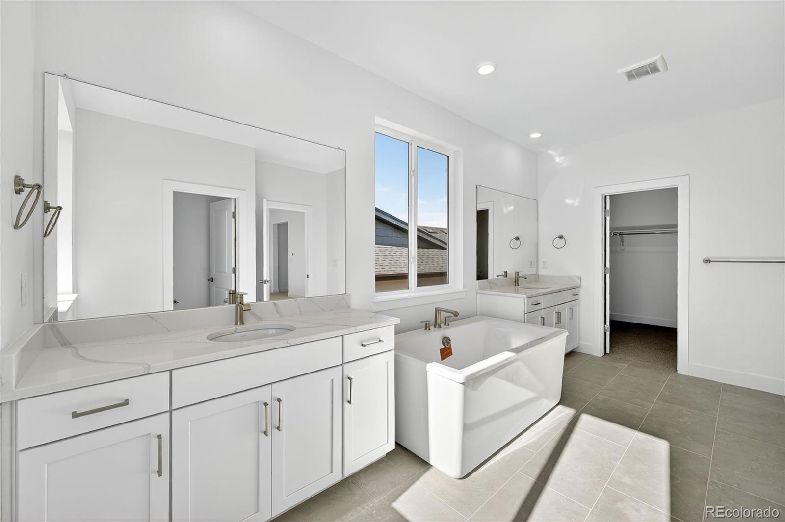MLS Image #18 for 16636 w 93rd place,arvada, Colorado