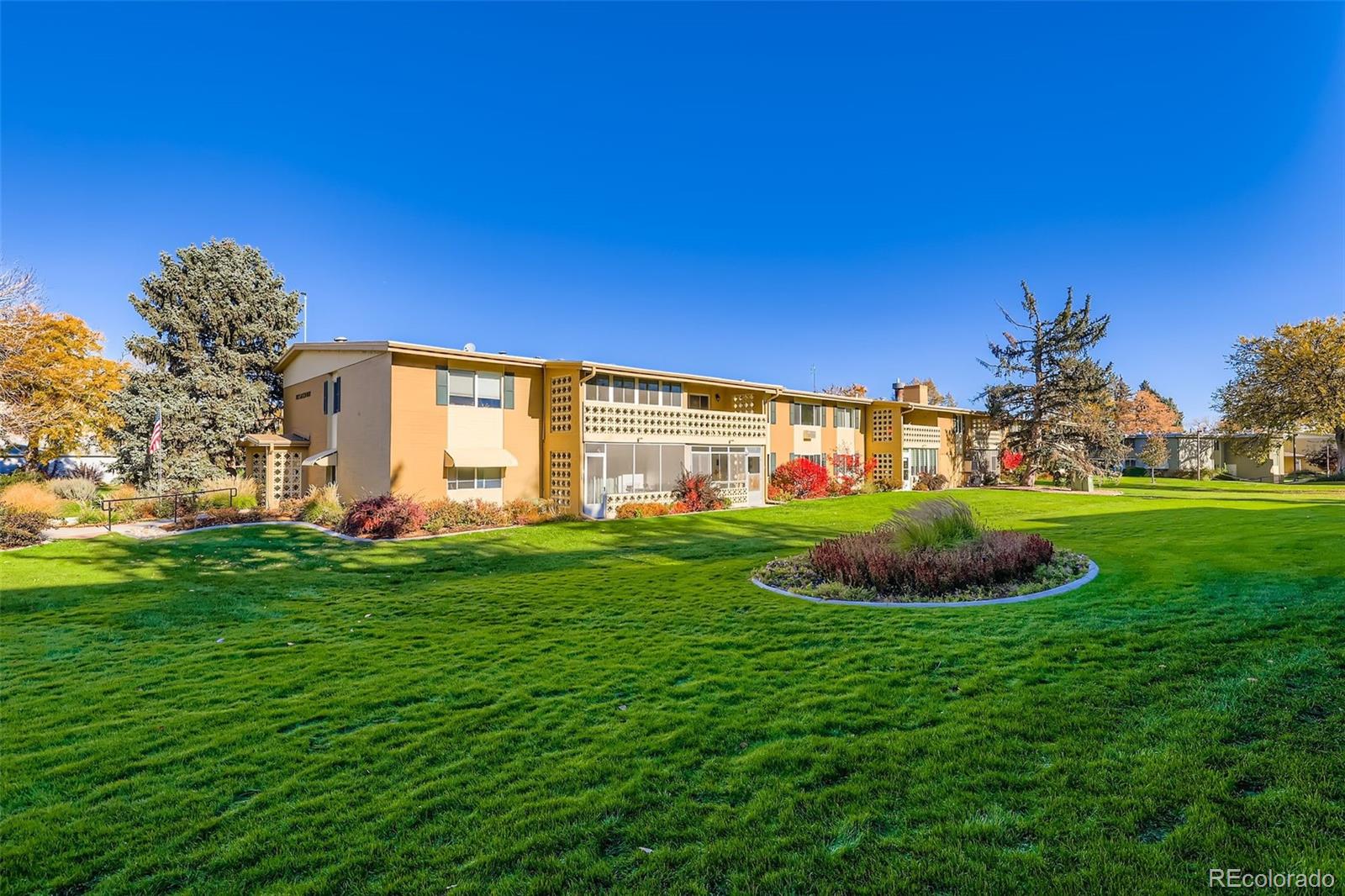 MLS Image #4 for 740 s alton way,denver, Colorado