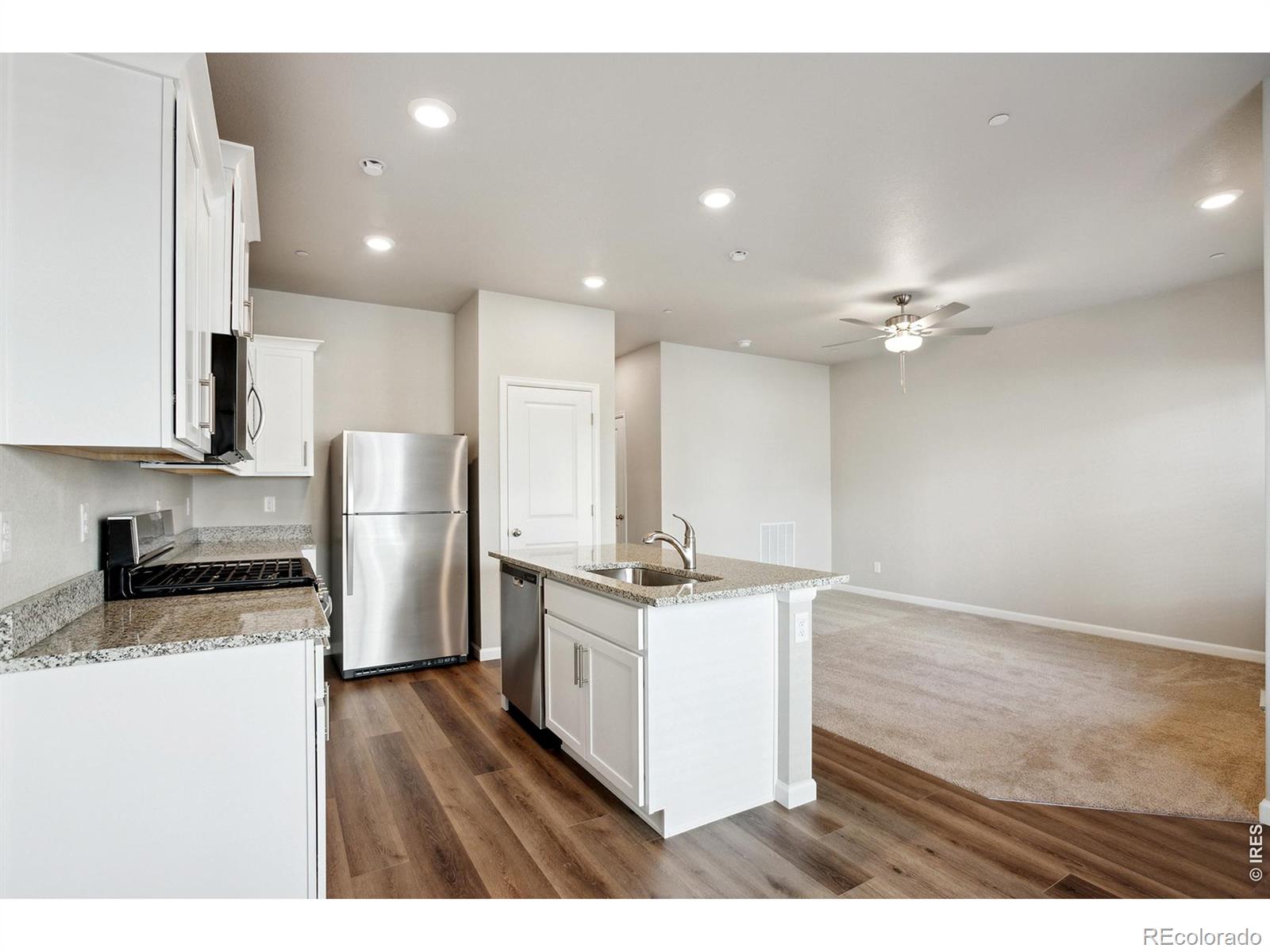 MLS Image #6 for 199  robin road,johnstown, Colorado