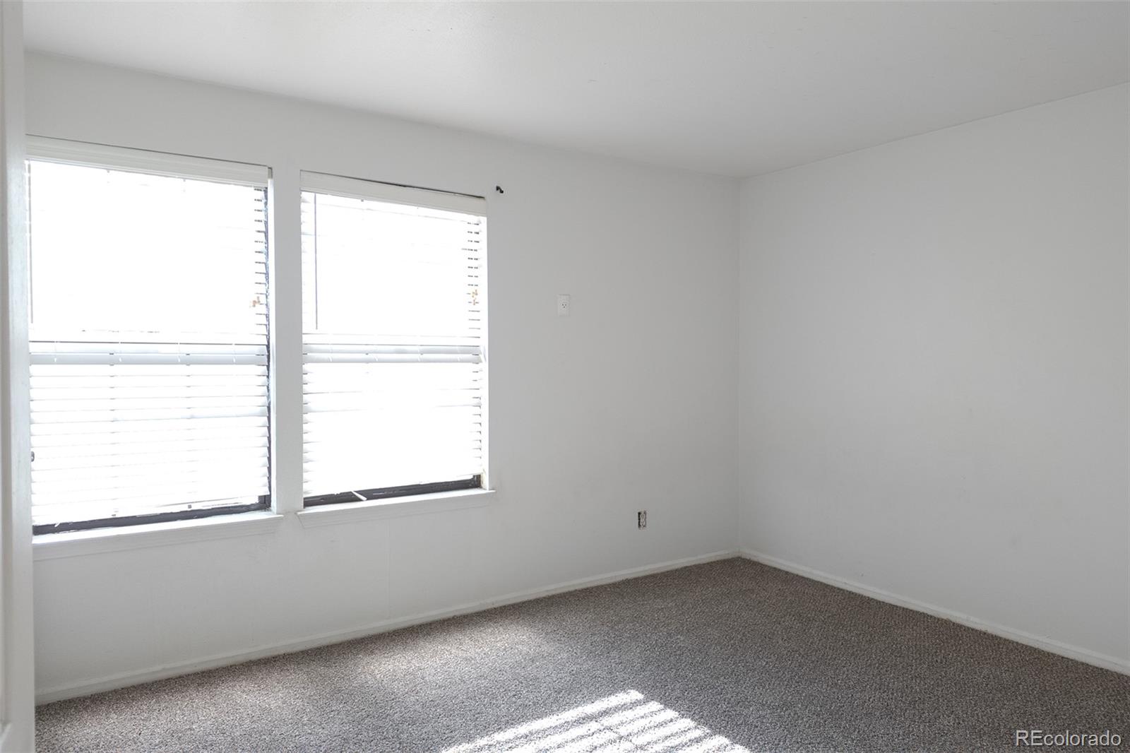 MLS Image #11 for 16001 e alaska place,aurora, Colorado