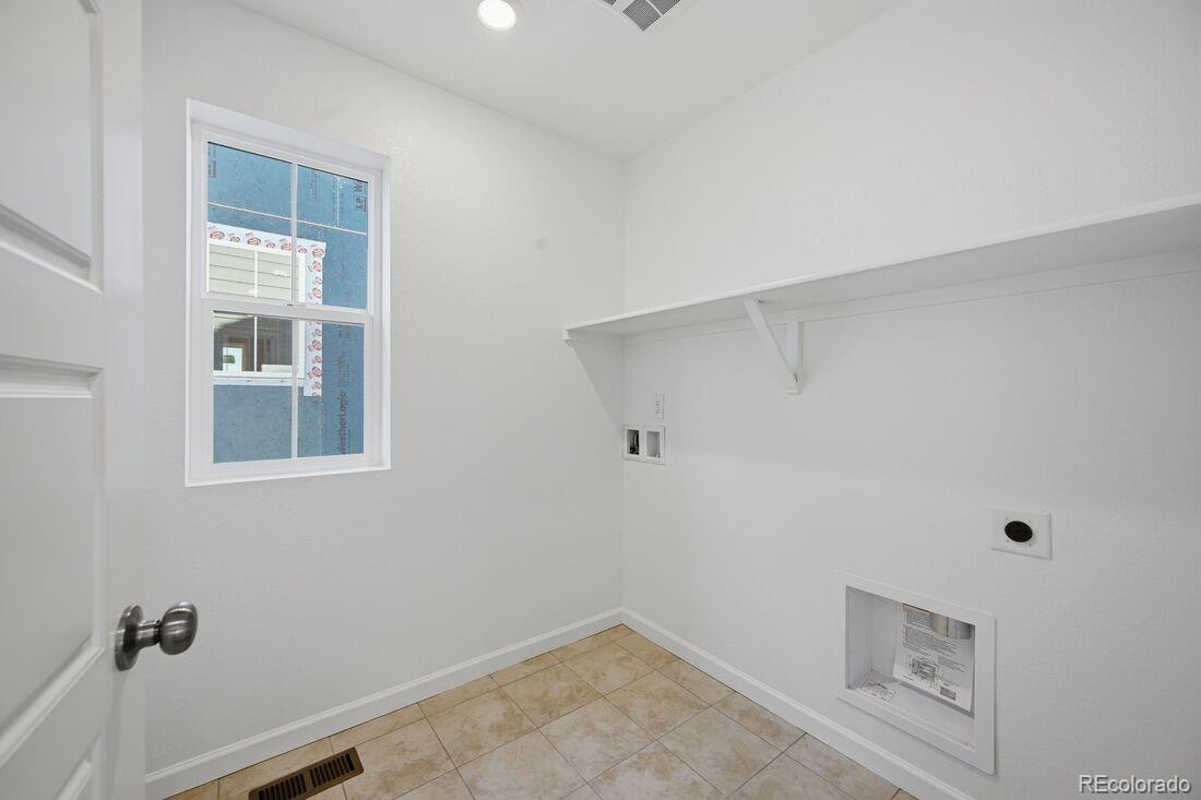 MLS Image #13 for 3270 n denali street,aurora, Colorado