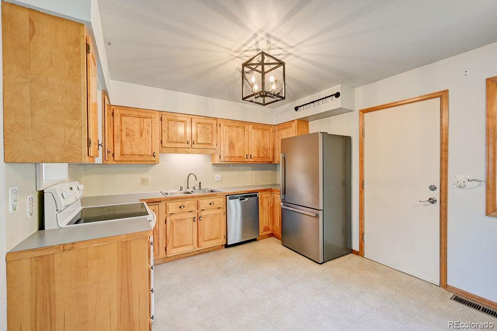 MLS Image #11 for 212 n gunnison avenue,buena vista, Colorado