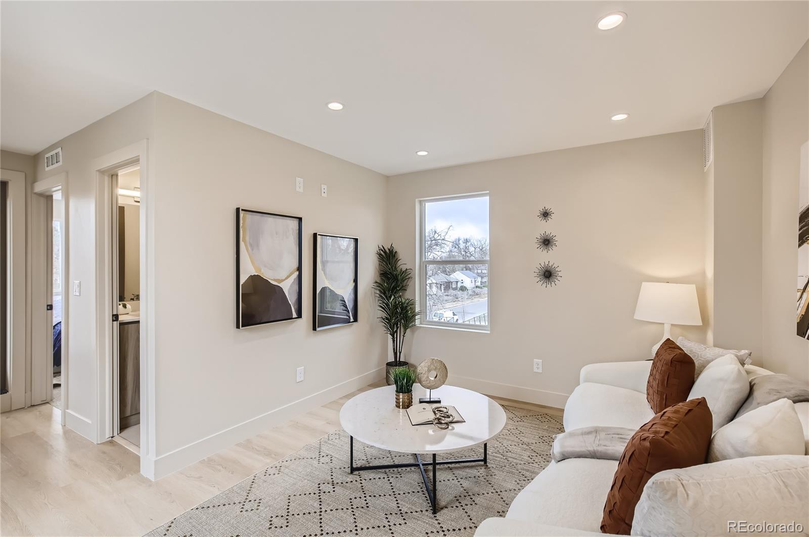 MLS Image #13 for 2323 s high street,denver, Colorado