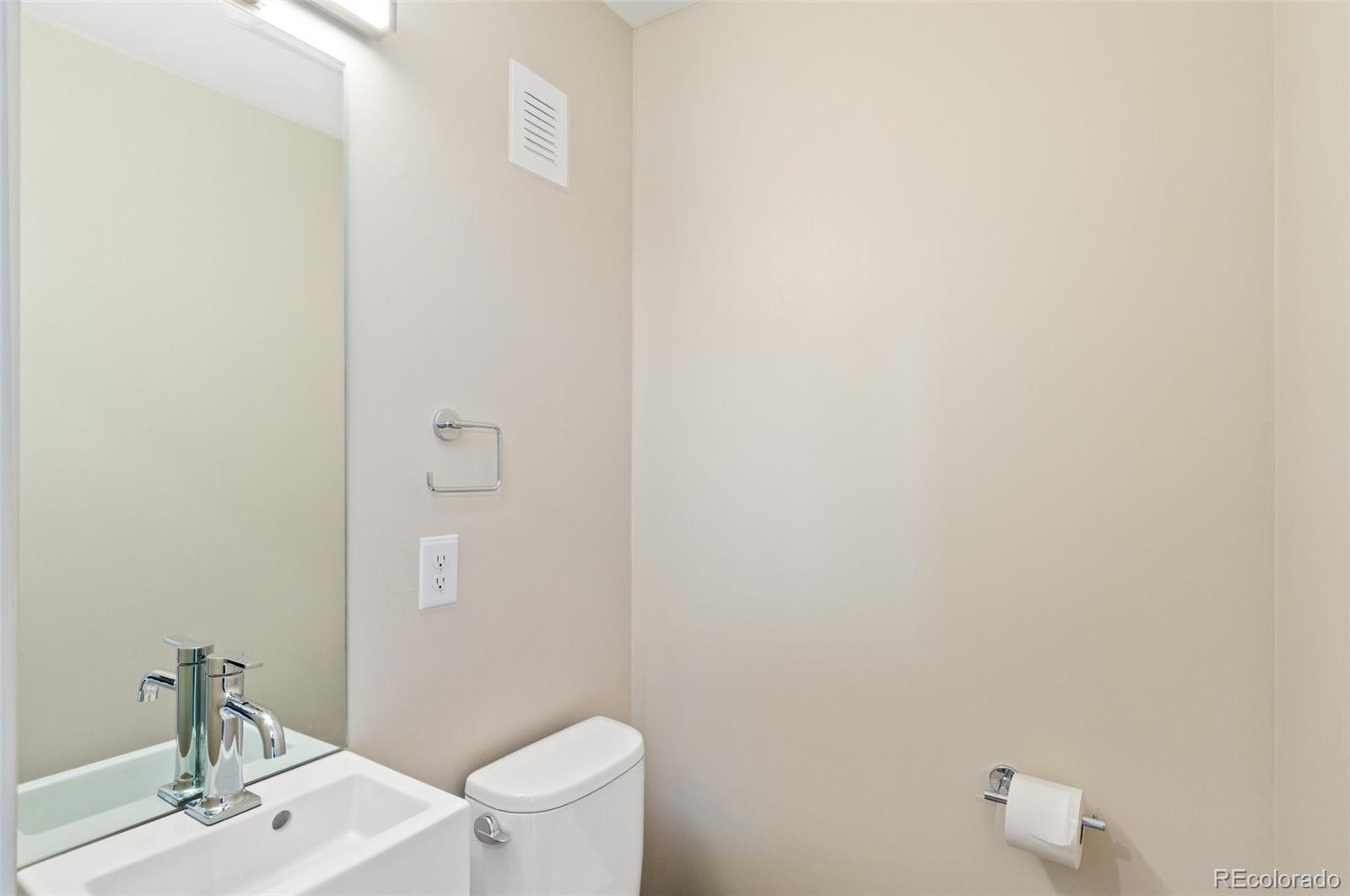 MLS Image #20 for 2323 s high street,denver, Colorado