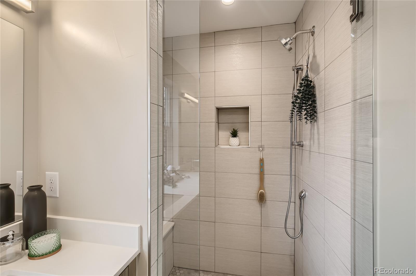 MLS Image #8 for 2323 s high street,denver, Colorado