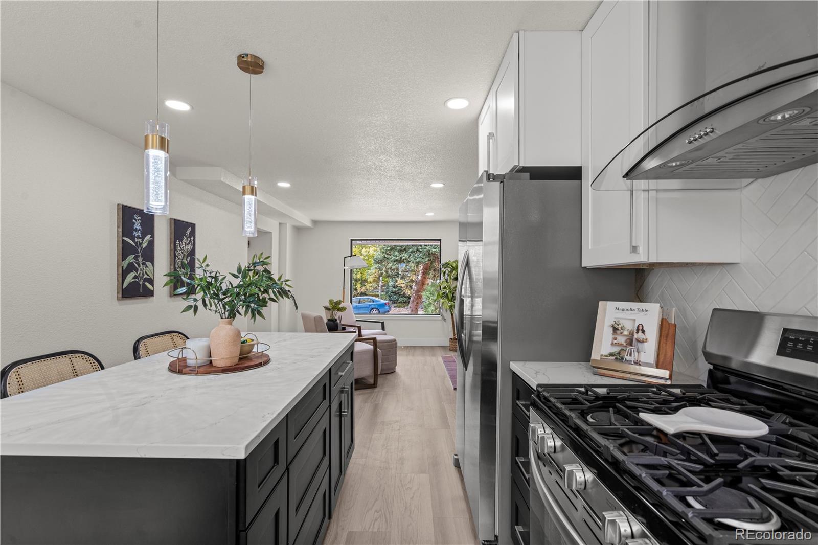 MLS Image #10 for 884 s lewis street,lakewood, Colorado