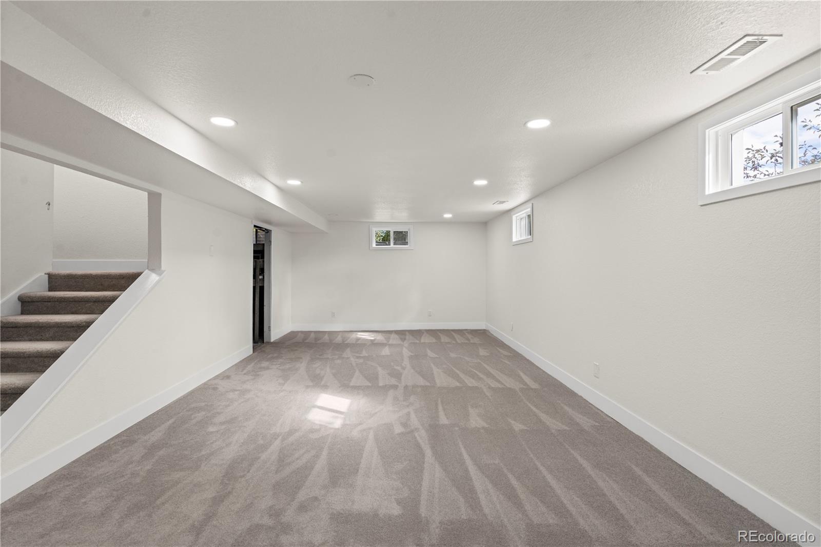 MLS Image #31 for 884 s lewis street,lakewood, Colorado