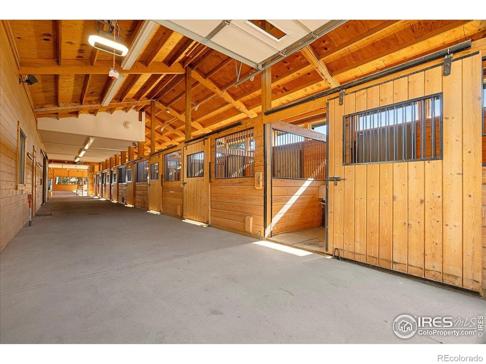 MLS Image #9 for 20682  falcon wing road,indian hills, Colorado