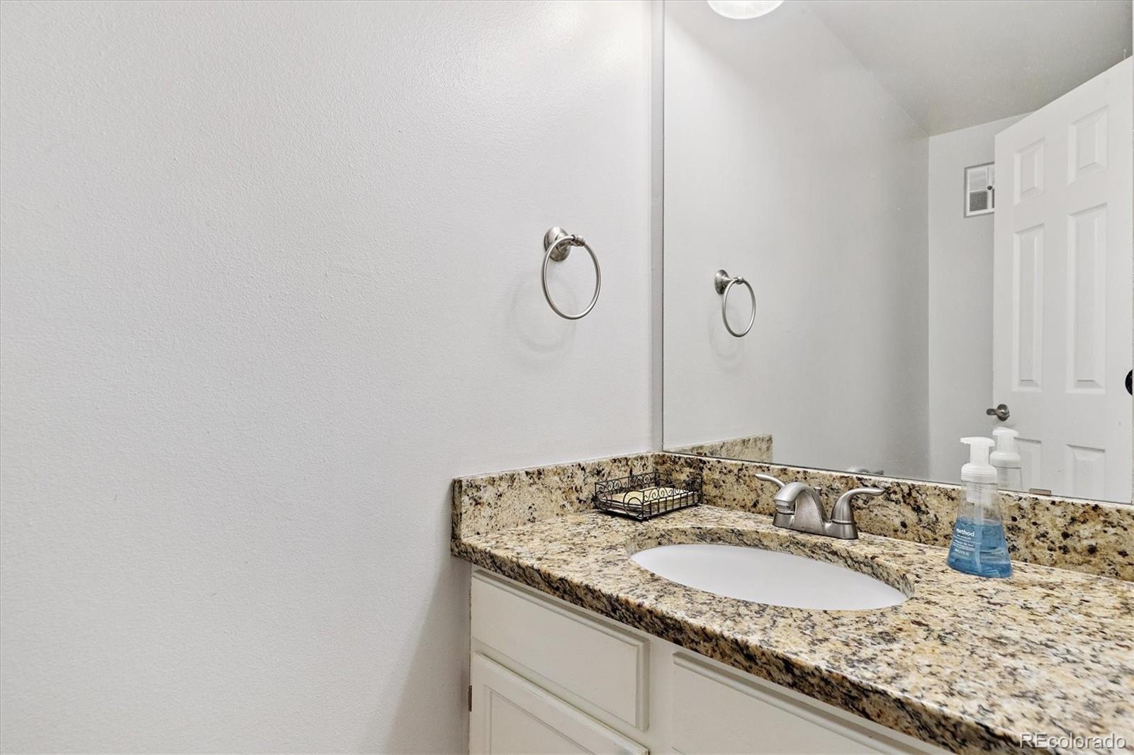 MLS Image #11 for 14801 e penwood place c,aurora, Colorado