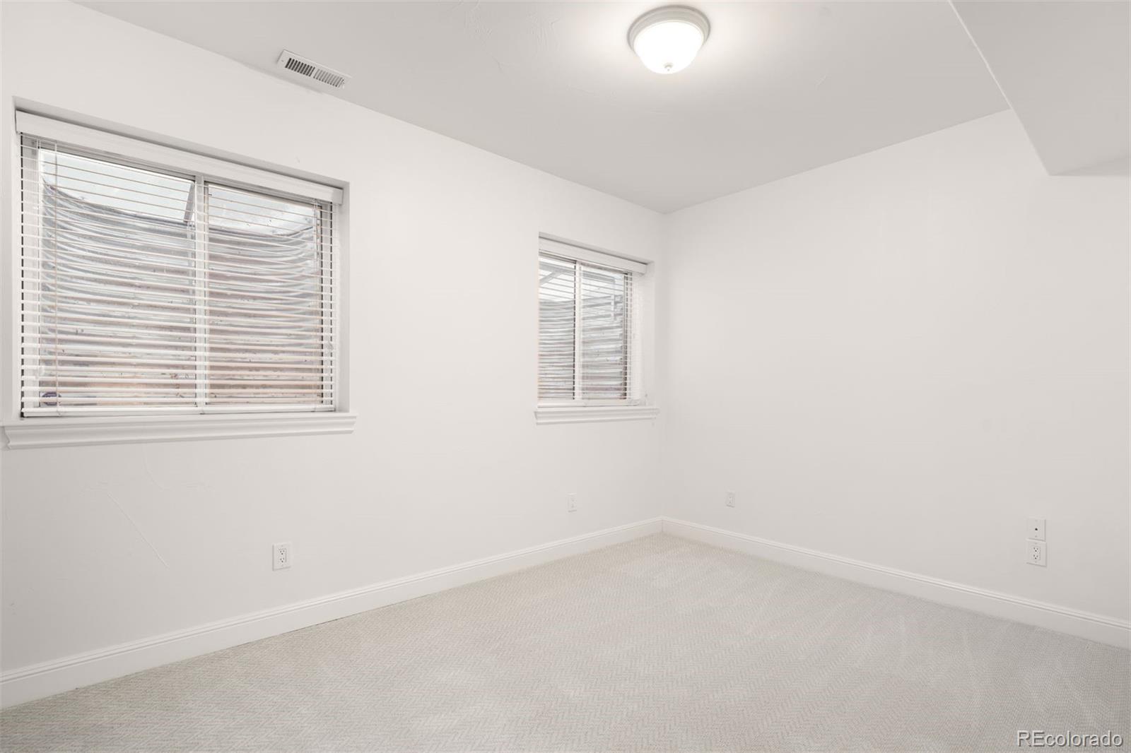 MLS Image #38 for 1418 s milwaukee street,denver, Colorado