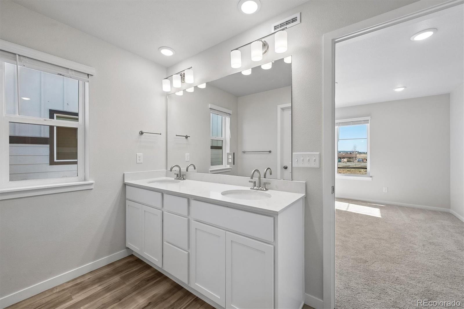 MLS Image #16 for 22675 e 47th avenue,aurora, Colorado