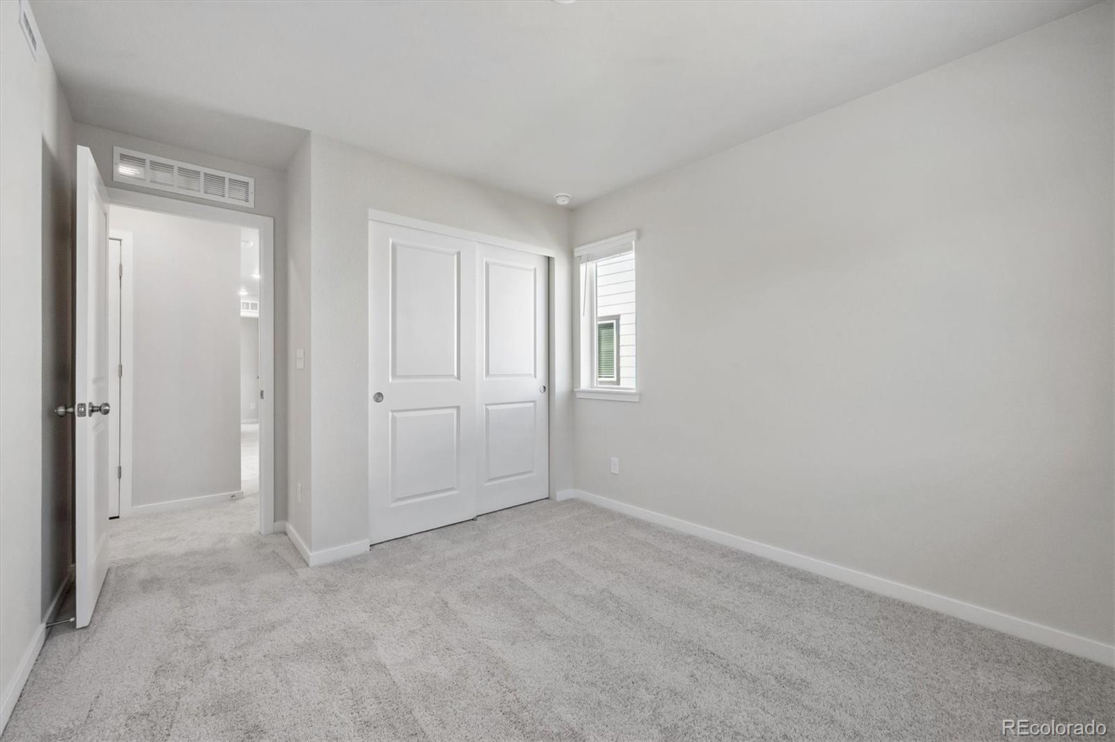 MLS Image #19 for 22675 e 47th avenue,aurora, Colorado