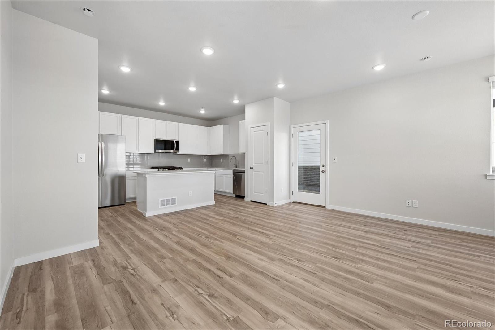 MLS Image #2 for 22675 e 47th avenue,aurora, Colorado