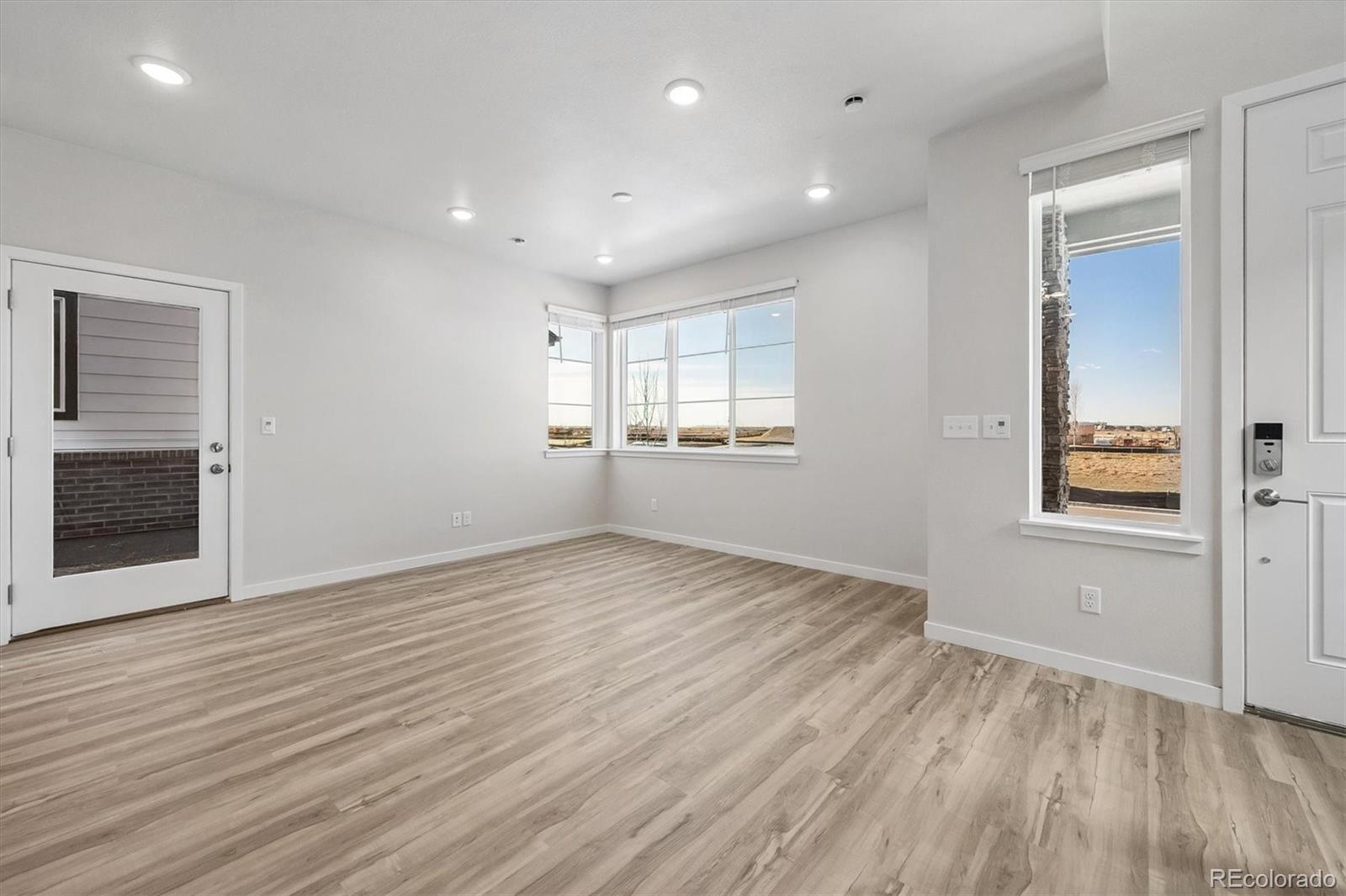 MLS Image #3 for 22675 e 47th avenue,aurora, Colorado