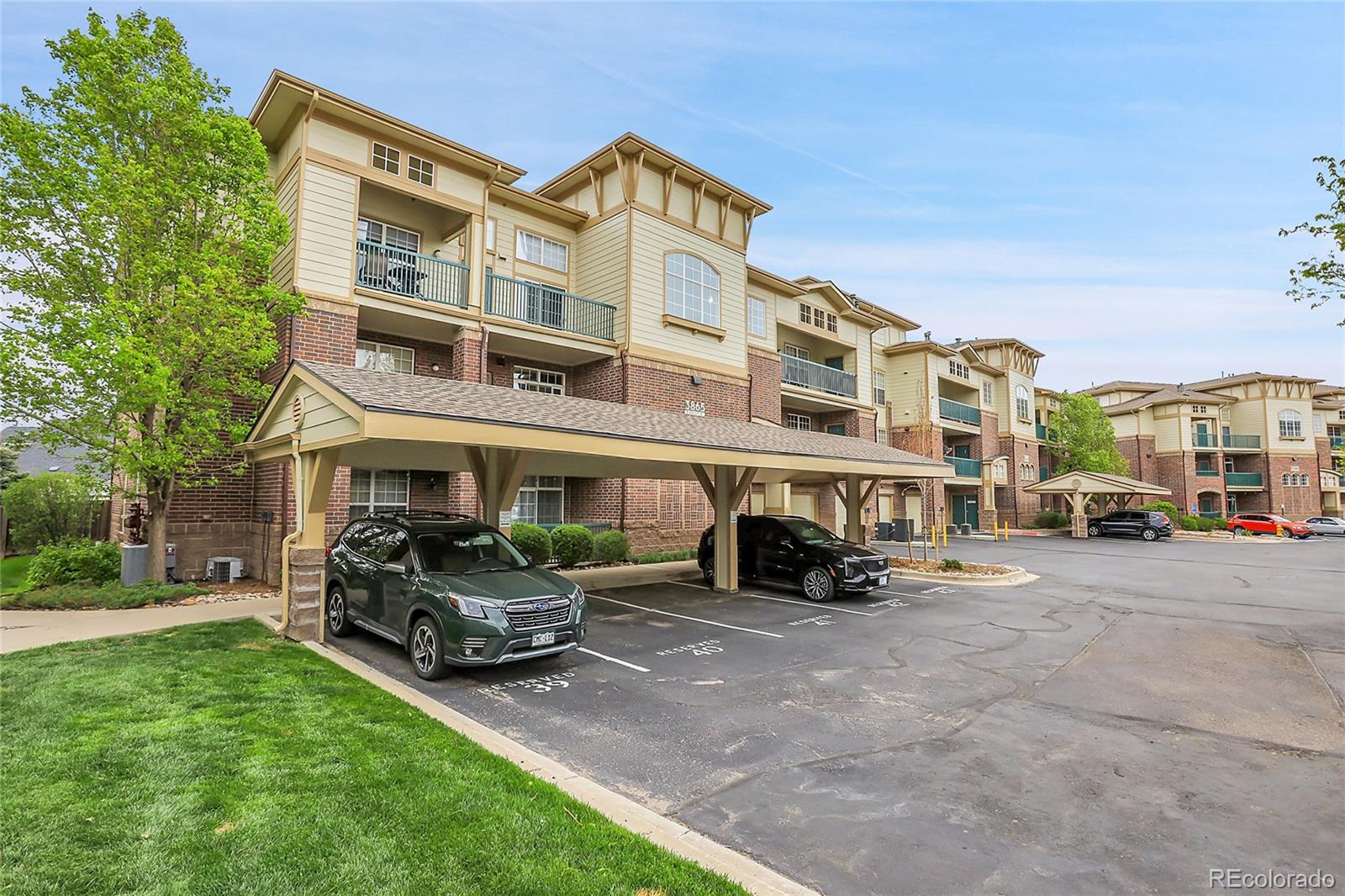 MLS Image #2 for 3865 s dayton street,aurora, Colorado