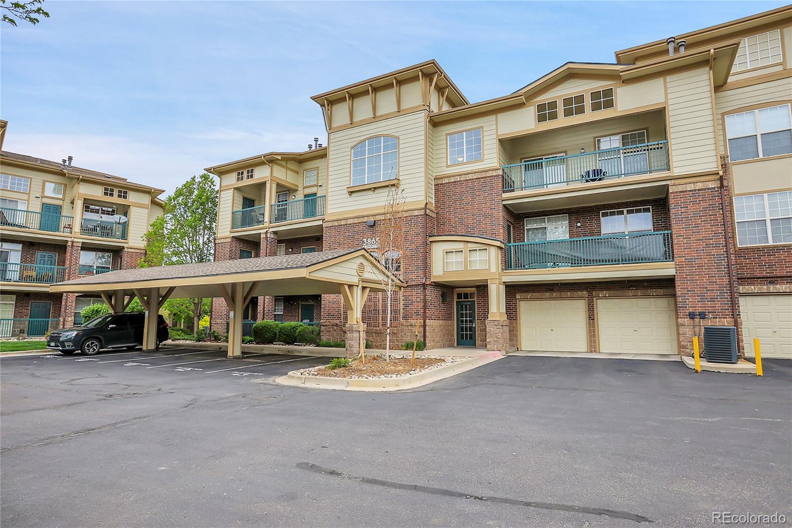 MLS Image #3 for 3865 s dayton street,aurora, Colorado