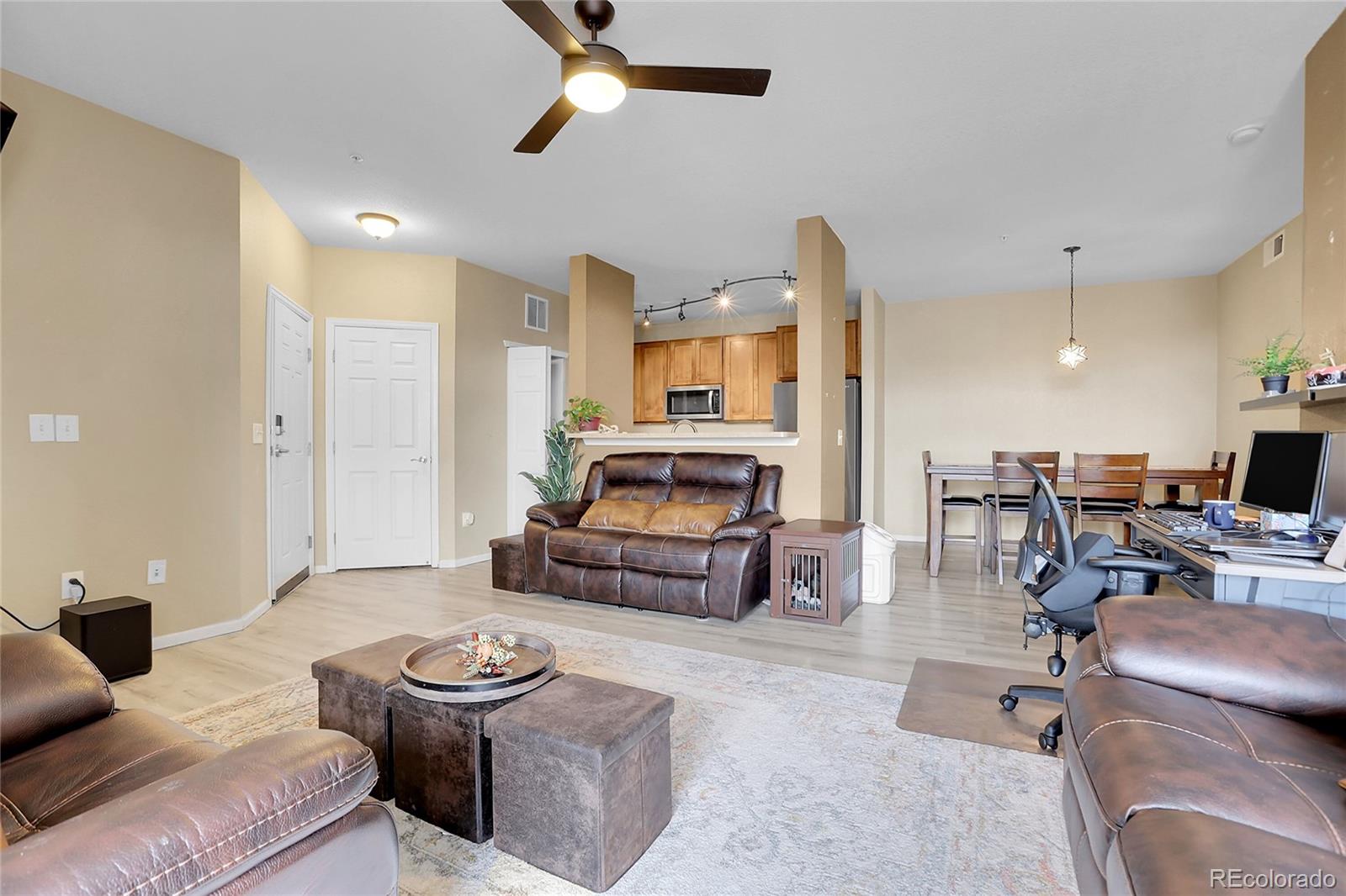 MLS Image #9 for 3865 s dayton street,aurora, Colorado