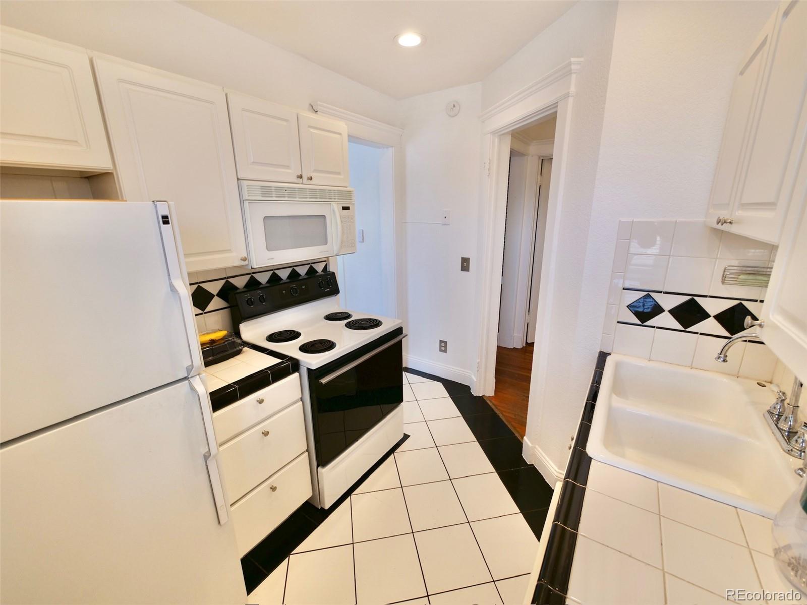 MLS Image #8 for 1475 n humboldt street,denver, Colorado