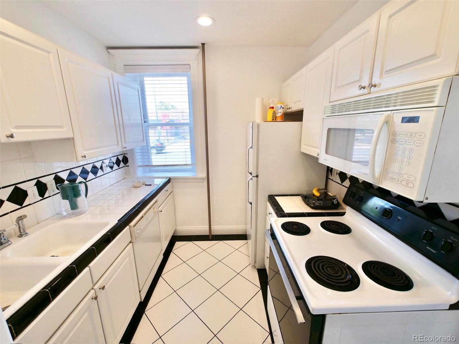 MLS Image #9 for 1475 n humboldt street,denver, Colorado