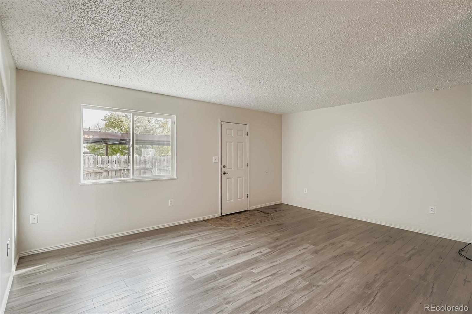 MLS Image #10 for 8770  rainbow avenue,denver, Colorado