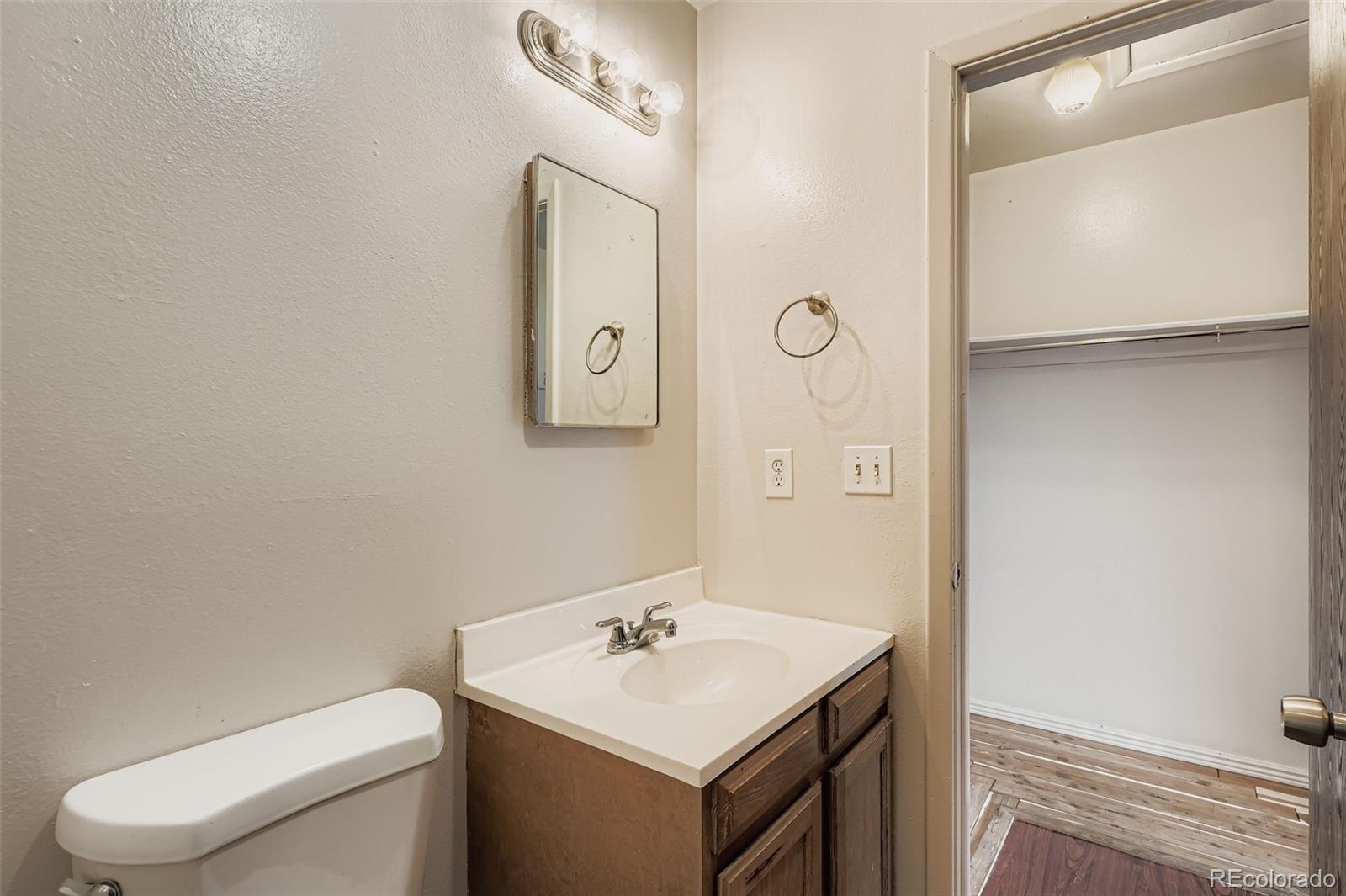 MLS Image #7 for 8770  rainbow avenue,denver, Colorado