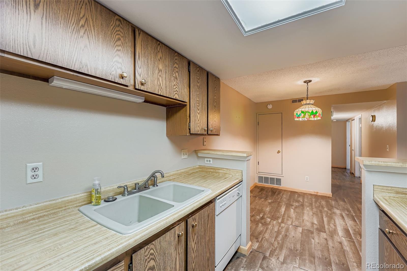 MLS Image #6 for 1876 s pitkin circle,aurora, Colorado
