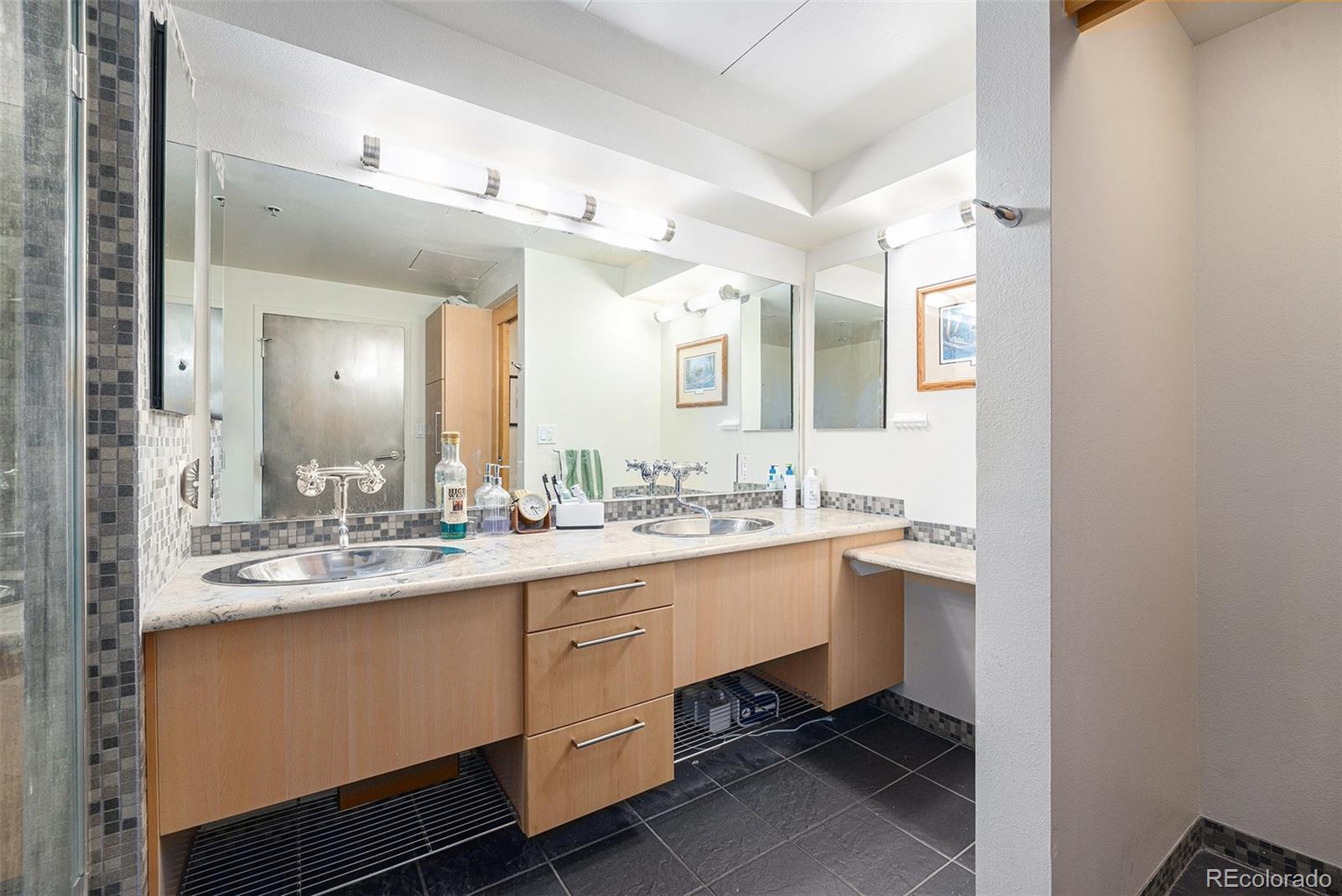 MLS Image #9 for 1401  wewatta street 413,denver, Colorado
