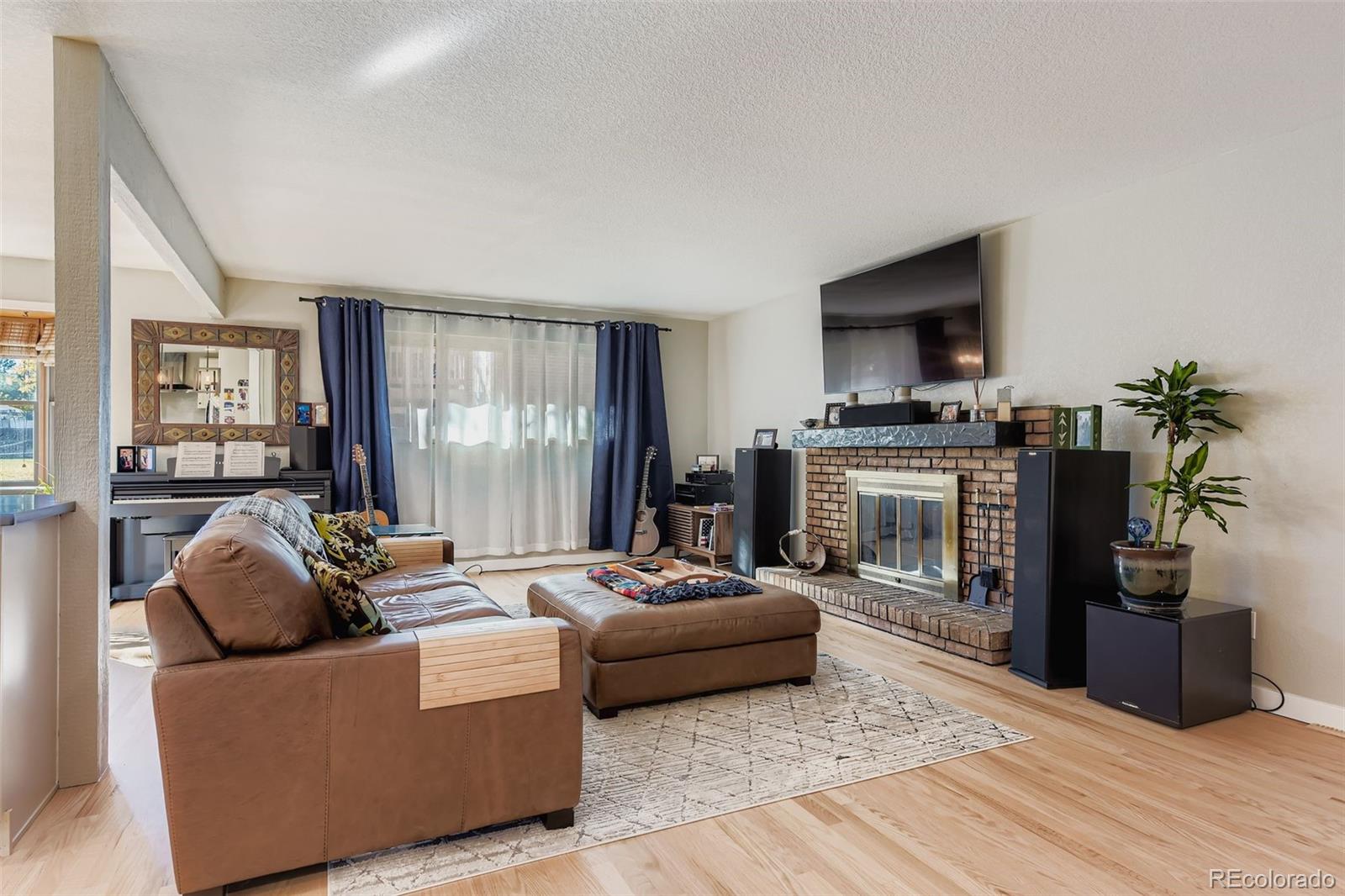 MLS Image #3 for 6064 s steele street,centennial, Colorado