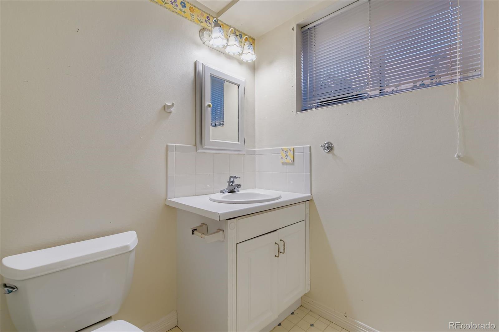 MLS Image #31 for 6064 s steele street,centennial, Colorado