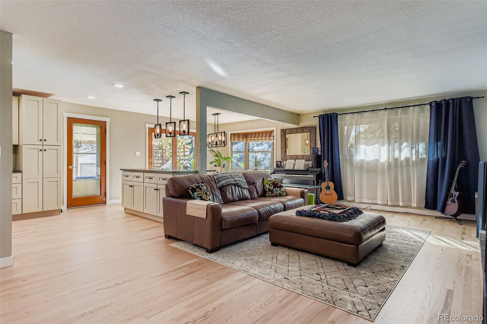 MLS Image #4 for 6064 s steele street,centennial, Colorado