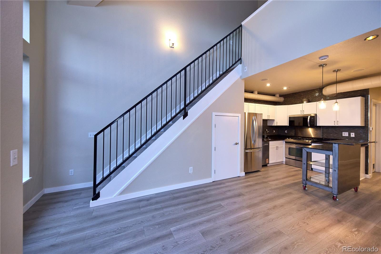 MLS Image #10 for 3195  blake street,denver, Colorado