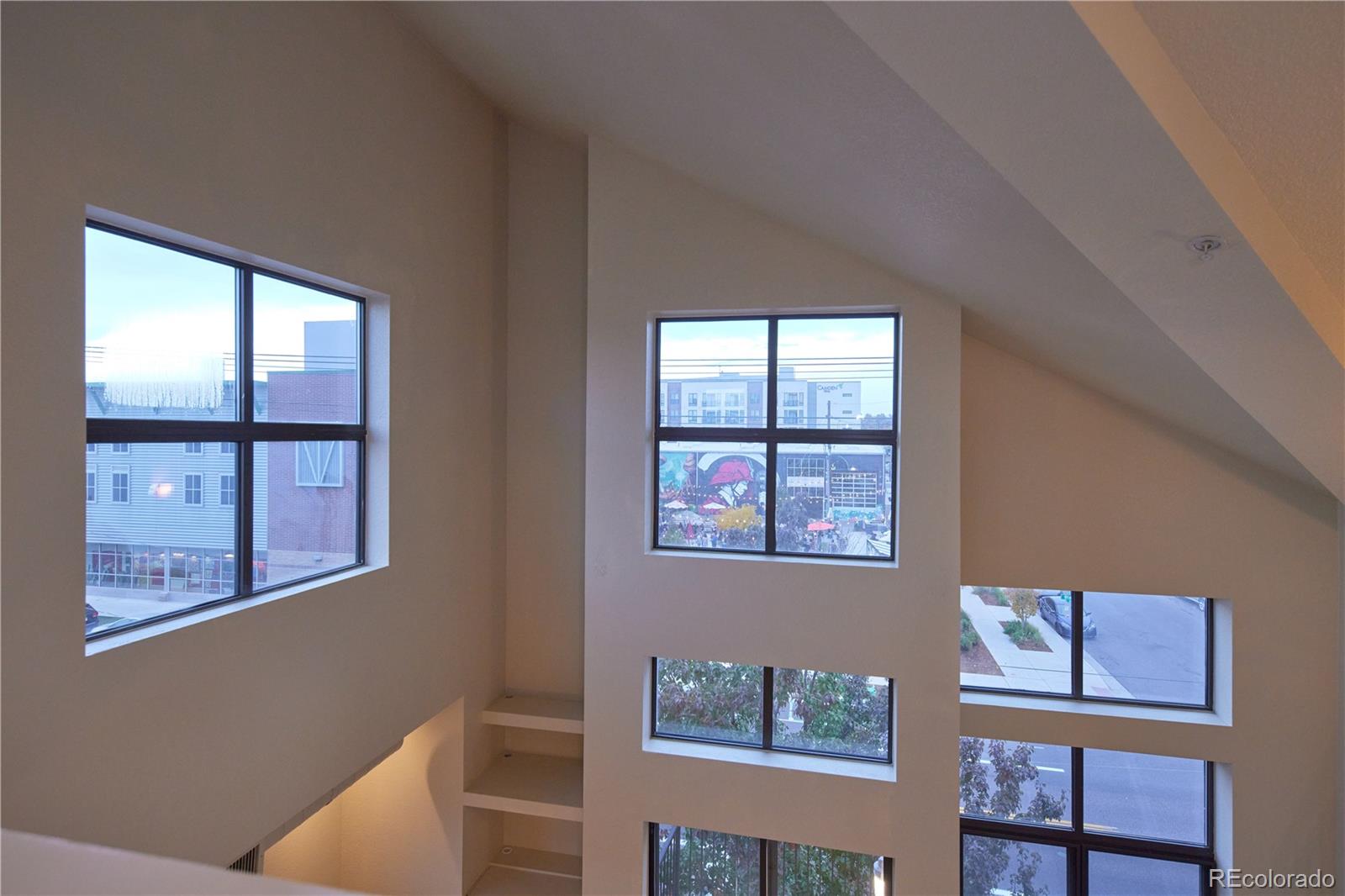MLS Image #14 for 3195  blake street,denver, Colorado