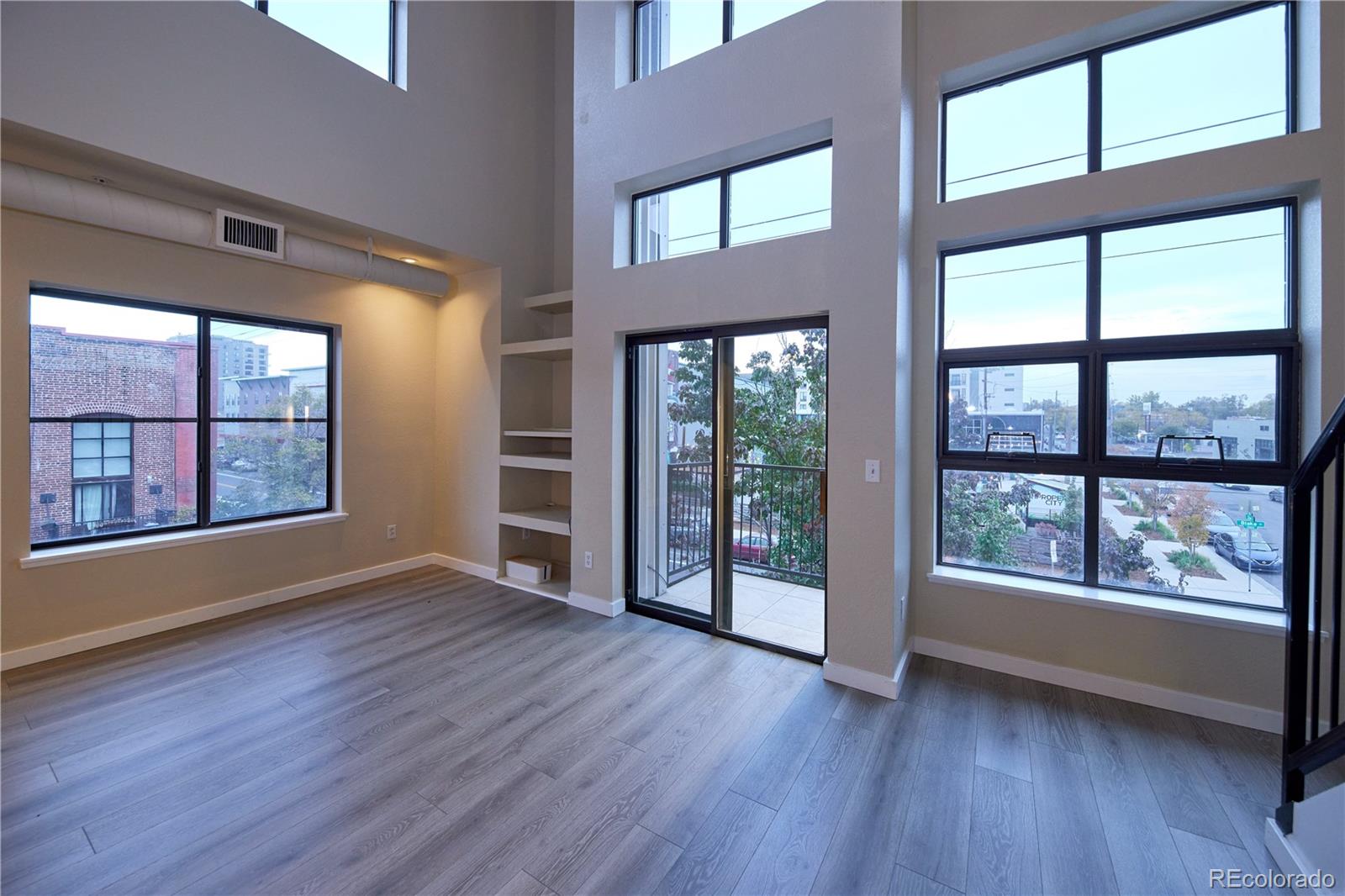 MLS Image #8 for 3195  blake street,denver, Colorado