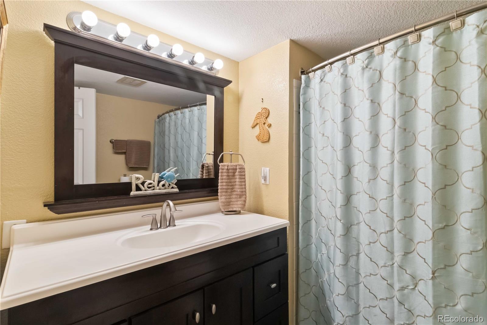 MLS Image #14 for 3319 s monaco street,denver, Colorado